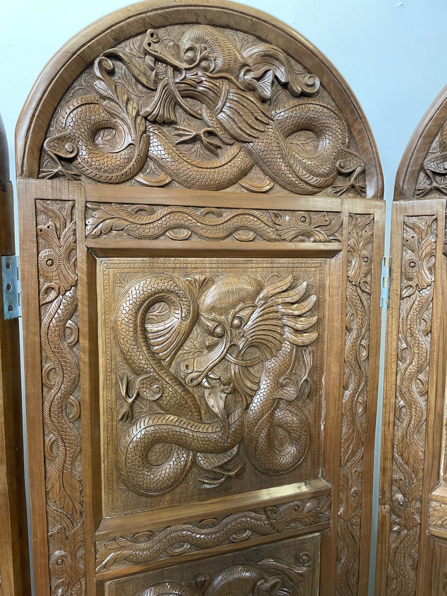 Paravent monumental dragons impériaux sculpté main — Bois massif double face vintage