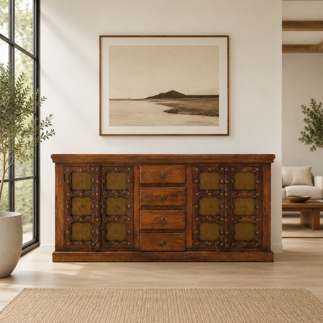 Buffet en bois d'acacia massif avec décorations en bronze