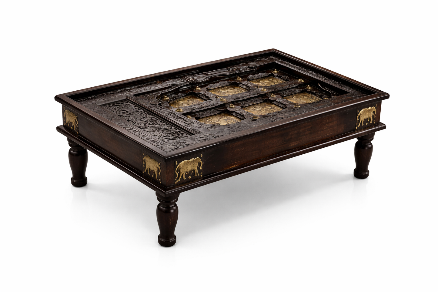 Table basse en bois d'acacia sculpté – Ancienne fenêtre avec plaques de bronze