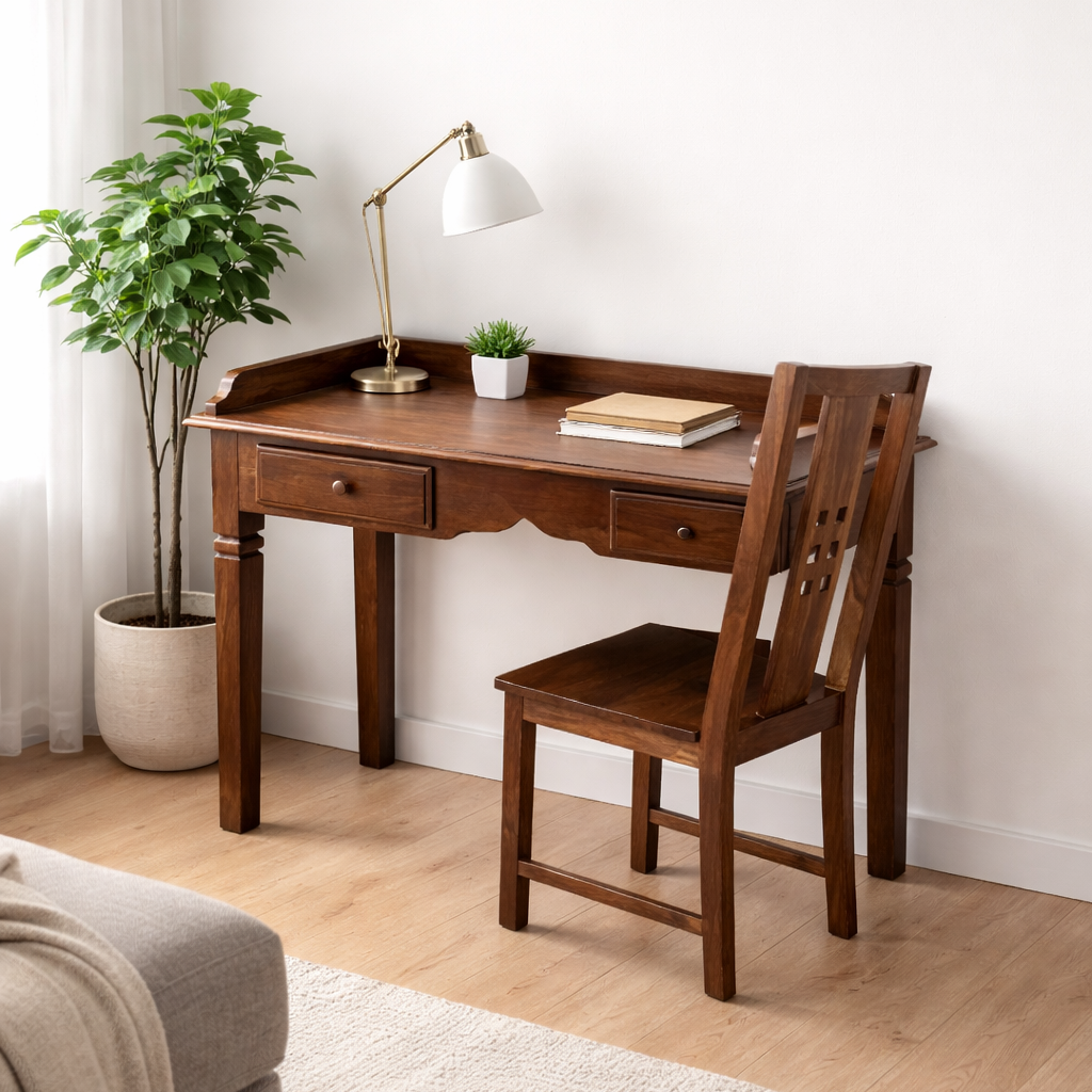 Bureau artisanal en bois d’acacia massif avec chaise— Inde